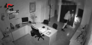 Sgominata banda specializzata nei furti di gioielli e oro nel Centro-Nord