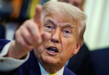 Trump “Iran ha abbattuto elicottero Apache sullo Stretto di Hormuz, risponderemo”