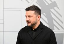 Zelensky “Sentito Trump per auguri, abbiamo discusso di pace”. Anche Putin chiama il tycoon