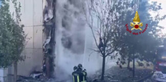 Napoli, incendio all’Ospedale del Mare
