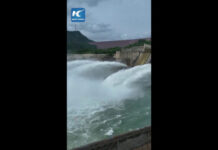 Cina, l’acqua dà spettacolo sul Fiume Giallo