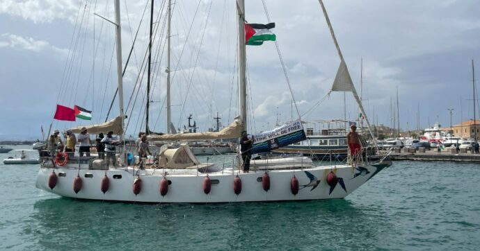 Global-sumund-flotilla-690x362