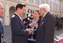 Mattarella e Lee Jae Myung si salutano con una cerimonia di congedo al Quirinale