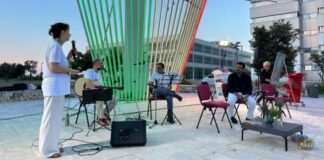 “Viaggio nelle Puglie”. La presentazione del libro di Mastrolonardo nel giardino del Consiglio Regionale