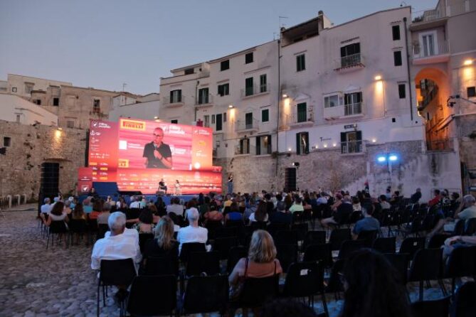 Vieste piazza Marina Piccola