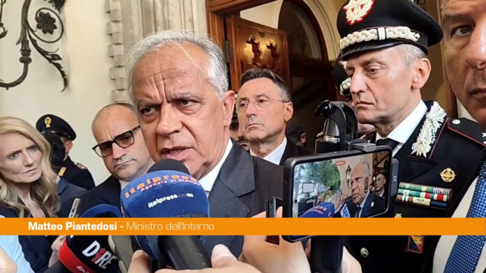 vm25