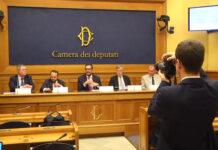 Science Calling, alla Camera il podcast che avvicina i cittadini alla ricerca