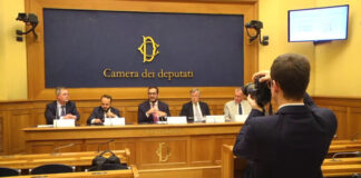 Science Calling, alla Camera il podcast che avvicina i cittadini alla ricerca