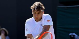 Cobolli piega Khachanov in 5 set e vola agli ottavi di Wimbledon