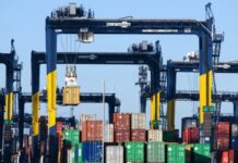 Gli Usa impongono nuovi dazi fino al 12,5% a oltre 60 partner commerciali