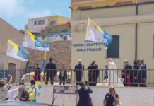 Papa Leone XIV lascia Lampedusa, le immagini