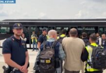 Immigrazione, rimpatriati al Cairo con volo charter 23 egiziani espulsi
