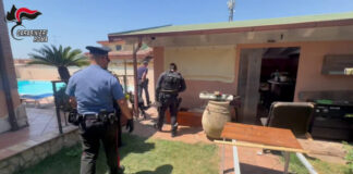 Maxi operazione sul litorale romano, 3 arresti e sequestro di armi e droga