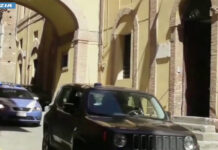 Scritte contro la Polizia di Stato e la Premier a Siena, denunciato 24enne