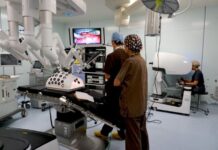 Robot chirurgici cinesi di ultima generazione arrivati al Policlinico di Milano