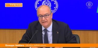 Decreto Scuola, Valditara “Sanzioni per genitori che non lo rispetteranno”