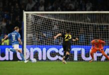 Doppietta De Bruyne e gol di Lang, al Maradona il Napoli batte 3-0 il Frosinone