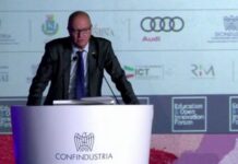Valditara ai giovani “Problemi non si risolvono sfasciando tutto ma col dialogo”