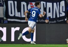 Douvikas esalta il Como, battuto il Sassuolo 2-0