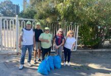 Barletta, volontari in azione per l’ambiente: raccolti rifiuti lungo la litoranea